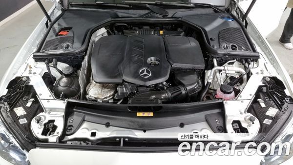Mercedes-Benz E-Class 2022, фото 6
