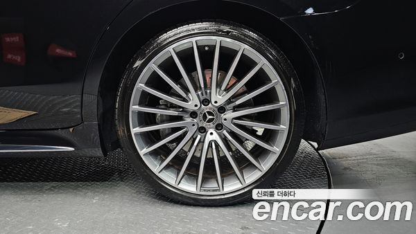 Mercedes-Benz S-Class 2023, фото 5