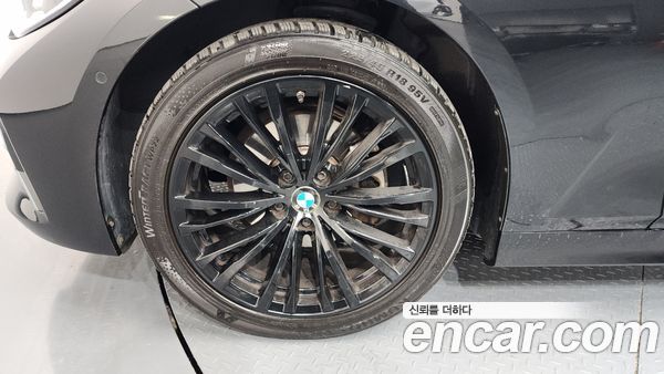 BMW 3 Series 2022, фото 5