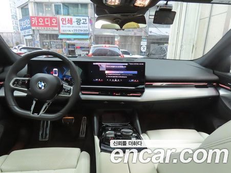 BMW 5 Series 2024, фото 7