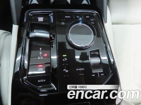 BMW 5 Series 2024, фото 13