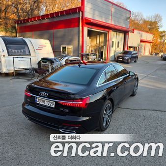 Audi A6 2022, фото 6
