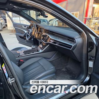 Audi A6 2022, фото 12