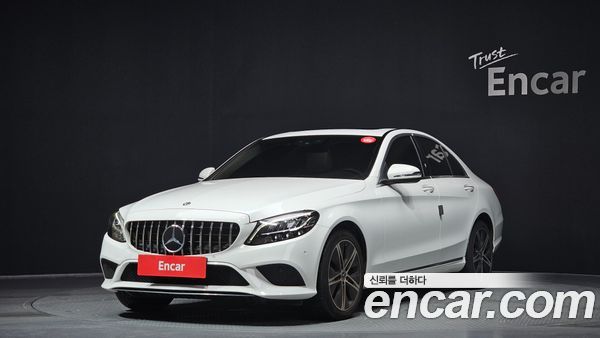 Mercedes-Benz C-Class 2021