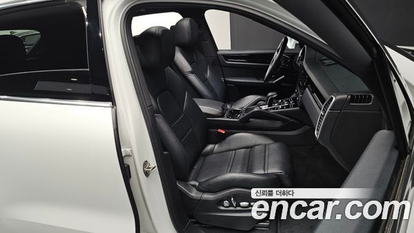 Porsche Cayenne 2021, фото 10