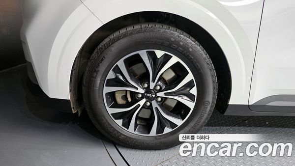 Kia Carnival 2023, фото 5
