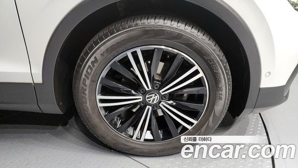 Volkswagen Tiguan 2021, фото 5