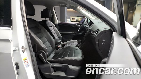 Volkswagen Tiguan 2021, фото 11