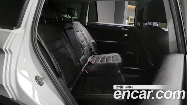 Volkswagen Tiguan 2021, фото 12