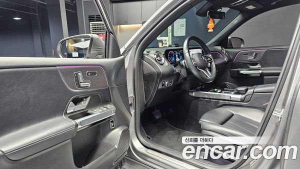 Mercedes-Benz GLB 2021, фото 11