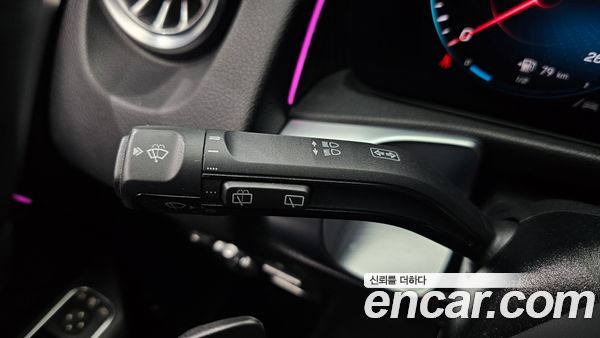 Mercedes-Benz GLB 2021, фото 18