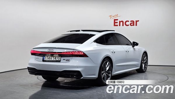 Audi A7 2022, фото 2