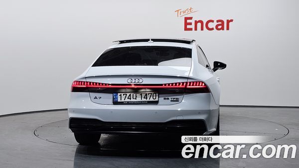 Audi A7 2022, фото 4