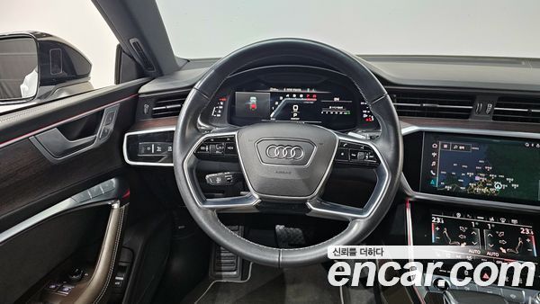Audi A7 2022, фото 13