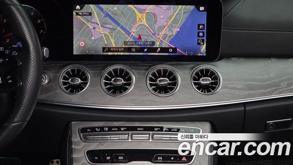 Mercedes-Benz E-Class 2021, фото 14