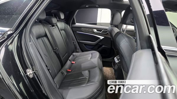 Audi A6 2020, фото 12