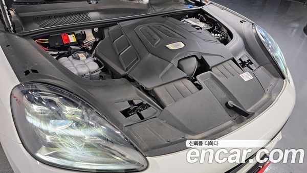 Porsche Cayenne 2020, фото 6