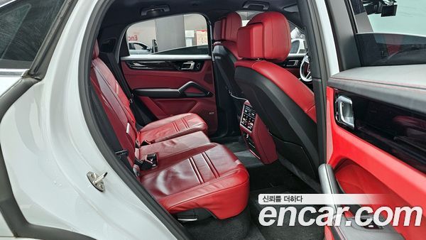Porsche Cayenne 2020, фото 12