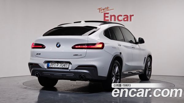 BMW X4 2021, фото 2