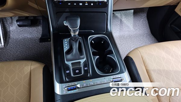 Kia Carnival 2023, фото 9