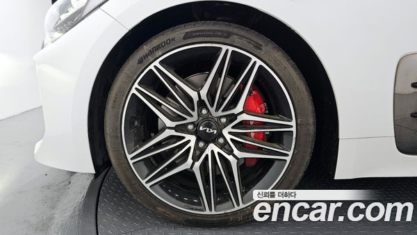 Kia Stinger 2023, фото 5