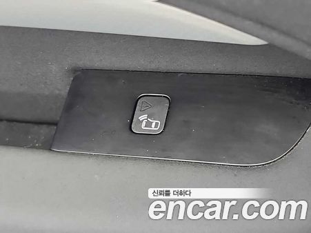 Land Rover Discovery 2020, фото 15