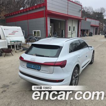 Audi e-tron 2020, фото 5