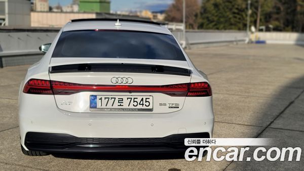 Audi A7 2022, фото 4