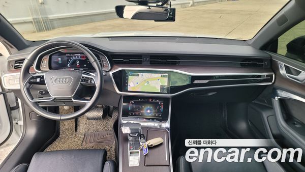 Audi A7 2022, фото 13
