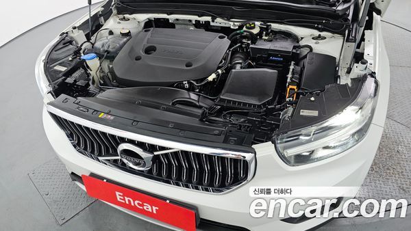 Volvo XC40 2022, фото 6