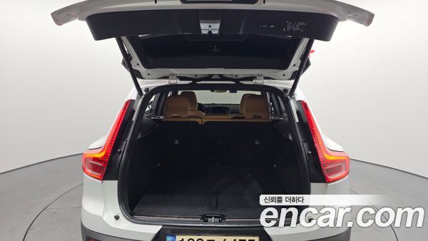 Volvo XC40 2022, фото 20