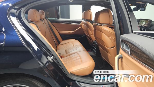 BMW 5 Series 2022, фото 12