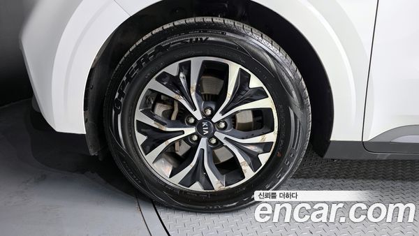 Kia Carnival 2021, фото 5