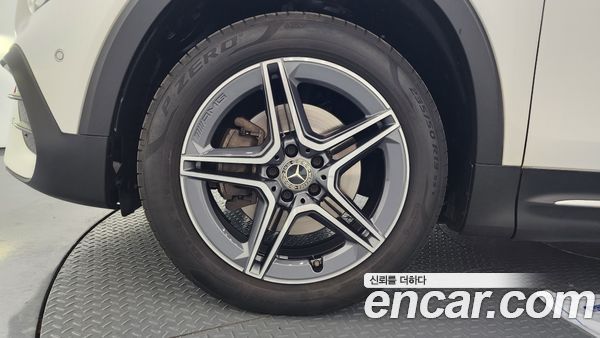 Mercedes-Benz GLB 2021, фото 5