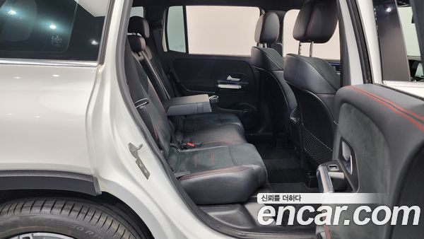 Mercedes-Benz GLB 2021, фото 12
