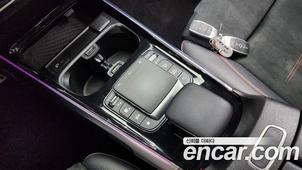 Mercedes-Benz GLB 2021, фото 18