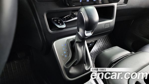 Hyundai Staria 2022, фото 9