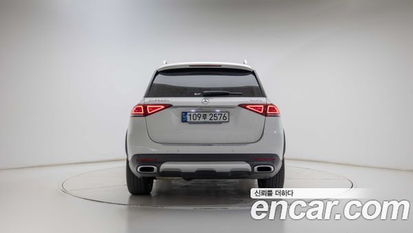 Mercedes-Benz GLE 2023, фото 5