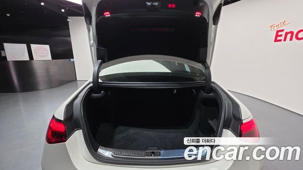Mercedes-Benz S-Class 2022, фото 20