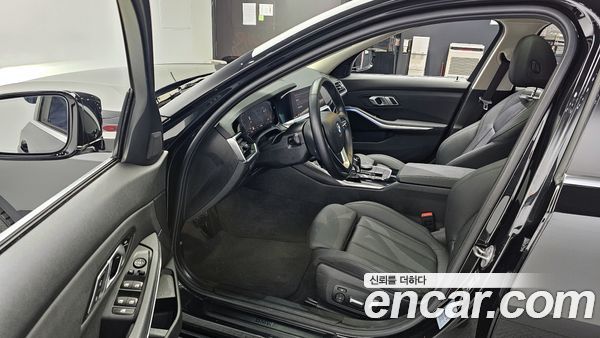 BMW 3 Series 2021, фото 10