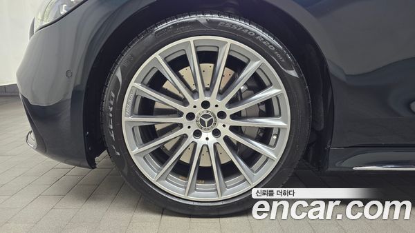 Mercedes-Benz S-Class 2022, фото 5