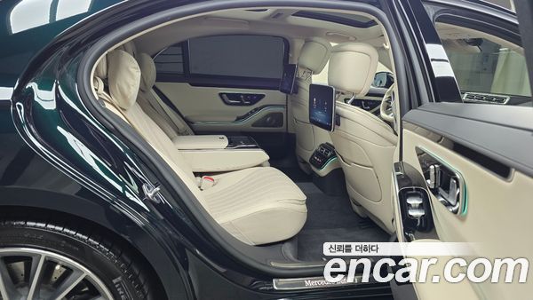 Mercedes-Benz S-Class 2022, фото 12