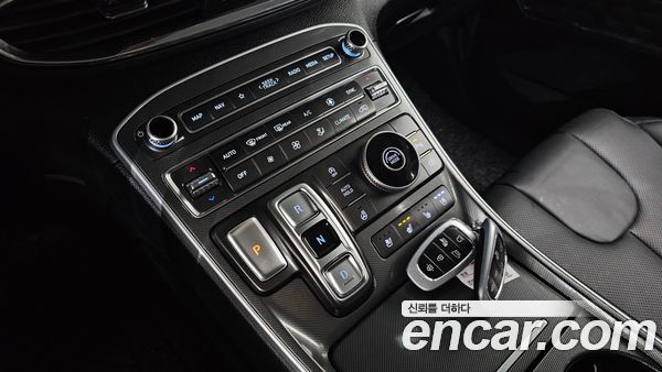 Hyundai Santa Fe 2023, фото 9