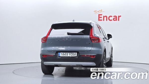 Volvo XC40 2021, фото 4