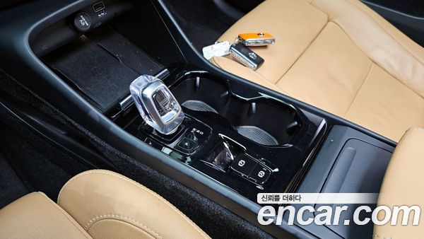 Volvo XC40 2021, фото 9