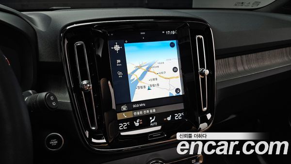 Volvo XC40 2021, фото 14