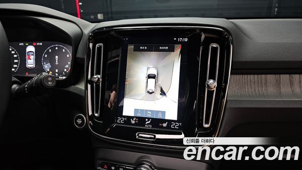 Volvo XC40 2021, фото 16
