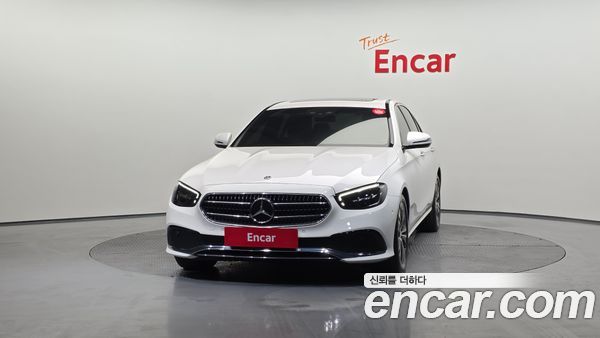 Mercedes-Benz E-Class 2021, фото 3