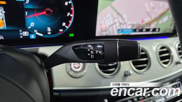 Mercedes-Benz E-Class 2021, фото 9
