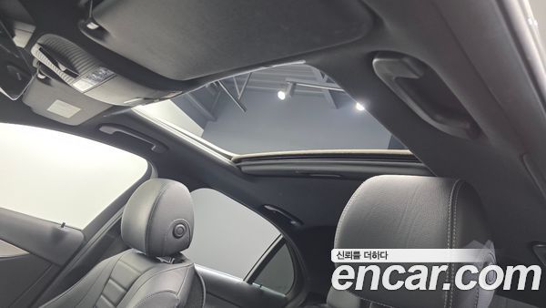 Mercedes-Benz E-Class 2021, фото 18
